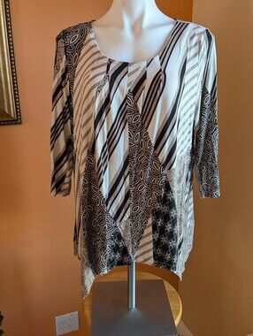 Bundles Of 7 Flowy Blue Floral Tunic Top - Blue Pattern Size L
